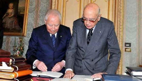 CIAMPI CONSEGNA SUE AGENDE AD ARCHIVIO QUIRINALE