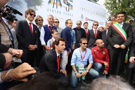 La commemorazione alla Curva del Tamburello
