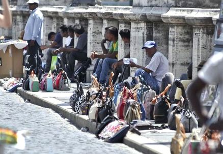 roma_venditori_abusivi.jpg