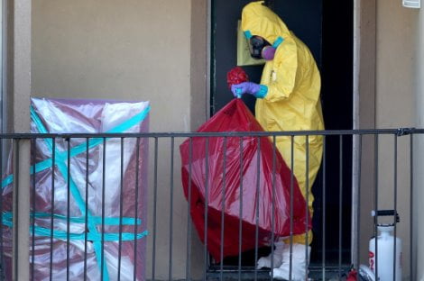 Residents Quarantined In Dallas Apartment Where Ebola Patient Had Stayed
