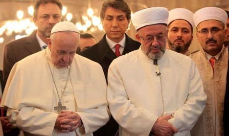 Papa-Francsco-Moschea-Blu