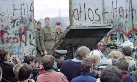 West Berliners crowd in front of the Ber