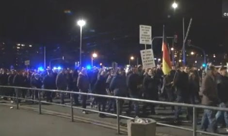 proteste contro l'islamizzazione a Dresda