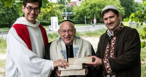 Drei Religionen unter einem Dach vereint