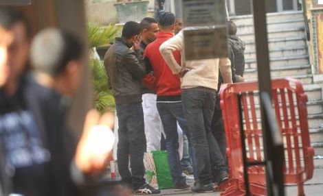 IMMIGRAZIONE: MIGRANTI IN CODA A VENTIMIGLIA PER PERMESSI