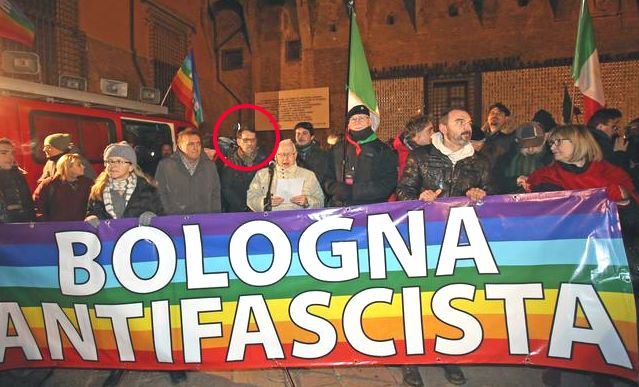 Presidio antifascista a Bologna