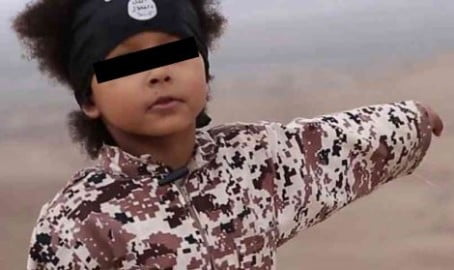 isis-boy2