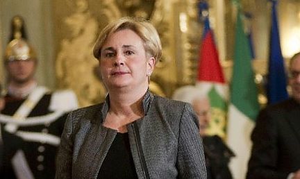 Governo indebolito con le dimissioni del “Ministro Trilateral”