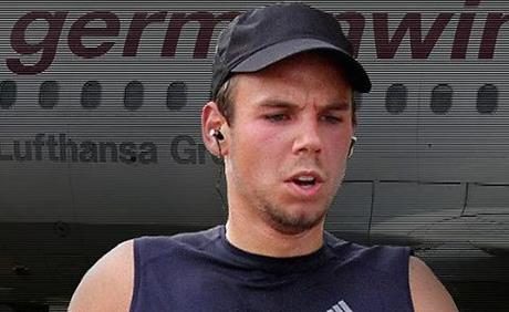 Germanwings, genitori del pilota: dubbi sull’andamento dell’incidente