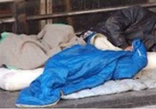 senzatetto trovato morto