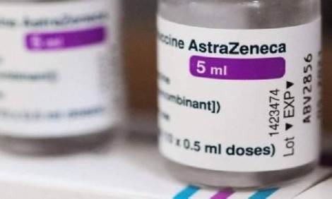 Vaxzevria astrazeneca vaccino trombosi cerebrale sindrome da perdita capillare