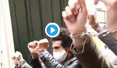 protesta ammanettati