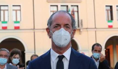 Luca Zaia no vax non può fare il medico