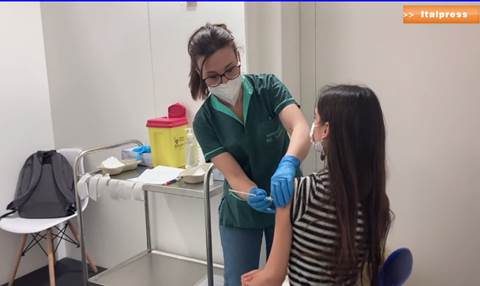 vaccino agli studenti