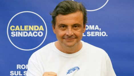 Calenda contro chi non si vuole vaccinare