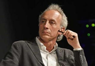 Travaglio stronca il green pass