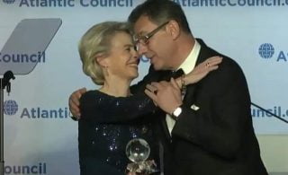 von der Leyen Bourla, pfizer