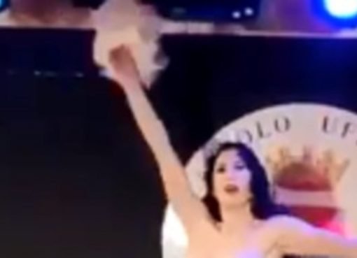 Roma, ballerina in topless allo spettacolo del Circolo Ufficiali circolo ufficiali topless