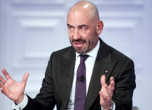 Piano pandemico, Bassetti: ‘Grave che la politica metta il naso’ Vaiolo delle scimmie, Bassetti