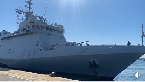 Cagliari decine di navi da guerra