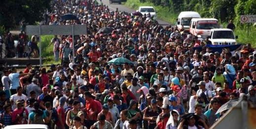 carovana di 11mila migranti