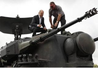 Scholz su panzer Gepard