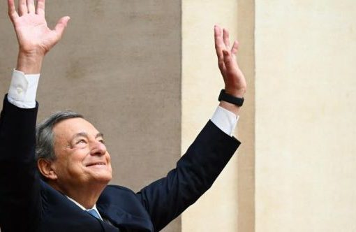 Draghi lascia palazzo Chigi