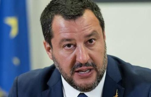 Codice strada, “valutare deroghe per chi assume cannabis terapeutica” Matteo Salvini