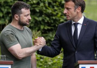 Macron e Zelensky