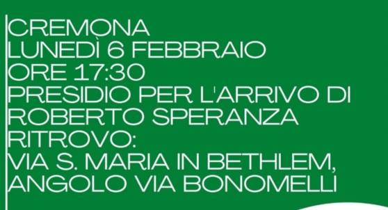 Cremona, presidio per l'arrivo di Roberto Speranza