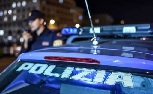 Bologna, rimprovera minorenni stranieri: barista pestato polizia