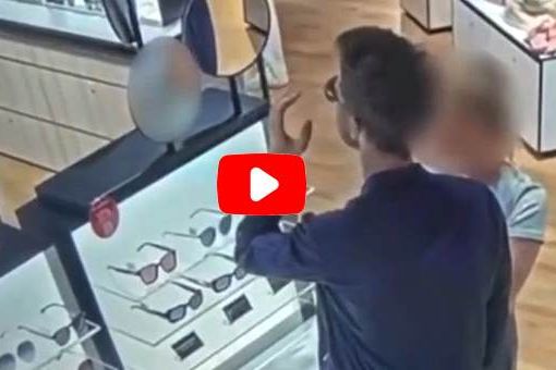 Leader della sinistra norvegese ruba occhiali in aeroporto