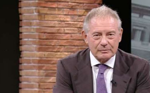 Adesione a logge massoniche? Urso querela Report Urso