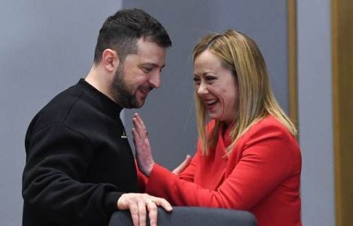 Zelensky vede Meloni: “Abbiamo parlato anche di asset russi” Zelensky e Meloni
