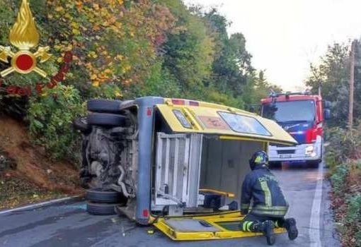 Scuolabus si ribalta a Rocca di Papa