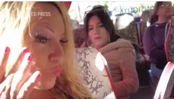 transgender pranzo papa