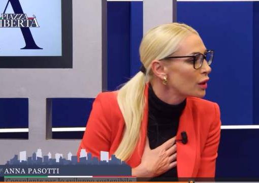 Vittime dell'amianto. PIAZZA LIBERTA’, intervento di Anna Pasotti