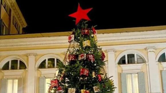Punta Per Albero Di Natale A Stella – Metallica Glitterata 15x12 Cm – Colore Argento – Decorazione Natalizia