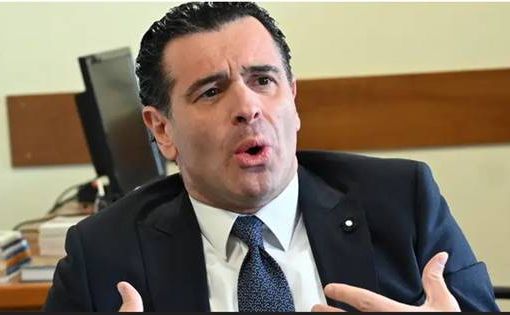 Avellino, nuovo avviso di garanzia per il sindaco Festa Avellino, Gianluca Festa