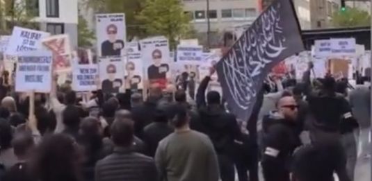 Amburgo, manifestazione islamista