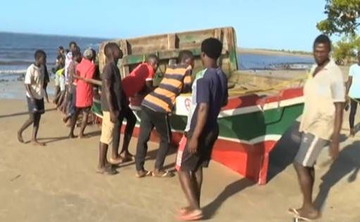 affonda barca a largo del Mozambico