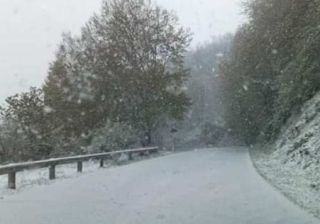 Forte nevicata d'aprile in provincia di Terni