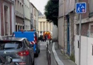 Francia, tenta di dare fuoco a una sinagoga: ucciso dalla polizia