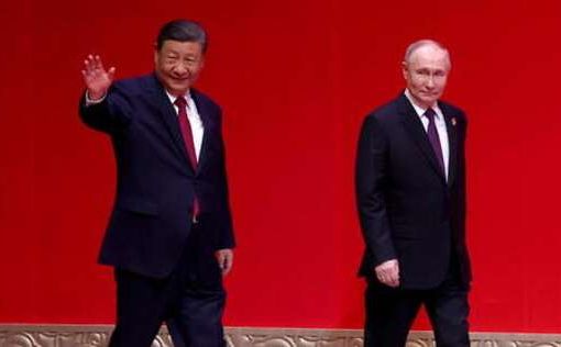 Cina: ‘Pronti ad ampliare la collaborazione con l’esercito russo’ Xi e Putin