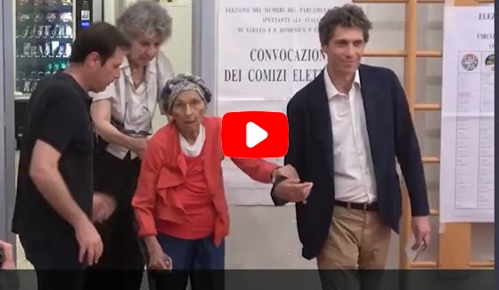 Emma Bonino al seggio