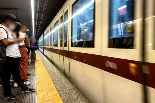 Roma metro A, maxi rissa