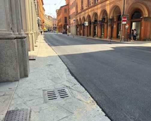 Bologna asfalto su vie storiche