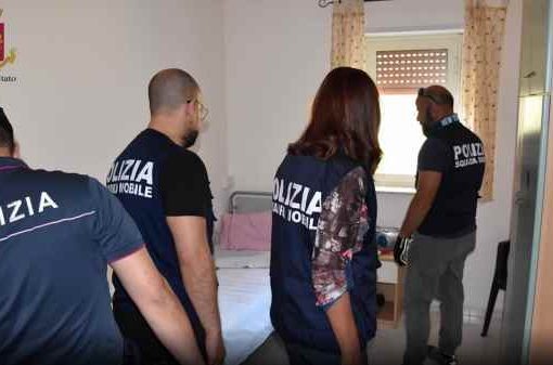 80enne ospita due romene: narcotizzato e derubato