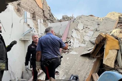 Crolla palazzina nel Napoletano, morti due bimbi