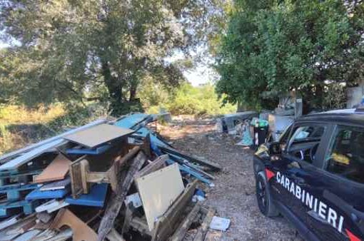 discarica abusiva nella zona di Prima Porta